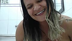 Wow! Voracious Maid Fingers Herself In The Tub