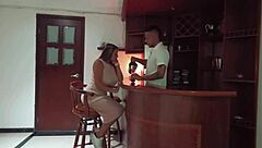 Copa en el bar de siempre, bartender nuevo