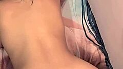 me vengo dentro de este hermoso culo a gritos pedia verga