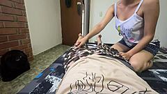 Hot Tinder date gives epic blowjob and swallows it all.