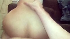 bellita bum recibiendo corrida en mi gran culo latino