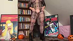 Loira Fantasia Masturbates in Bath Until Orgasm