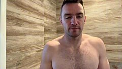 Bodybuilder Prepares For Porn Shoot