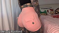 Fit MILF tries on gym tights with big boobs in a steamy haul