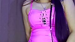 18 Year Old Girl Masturbates Beautifully!