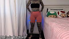 Fit MILF tries on gym tights with big boobs in a steamy haul