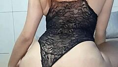 The plumper showed the toy in her cunt and masturbated