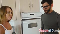 A pretty girl gets her pussy stretched by a nice man