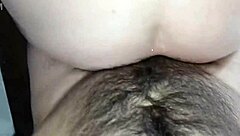 Mi hermanastra es muy culona y tetona, un garito