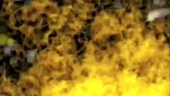 女戦士 コスチュームが破壊されてしまう！