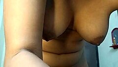 Indian Babe Shows Hot Wet Pussy