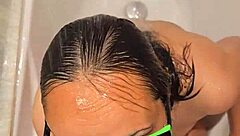 Hot wife gives blowjob in bath, but with fiery nails?