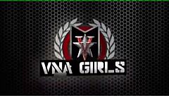 Юми прави дълбока гърло в фемдом сцена