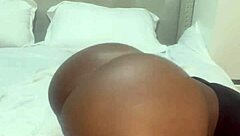 twerking shaking bouncy ass with dildo toy