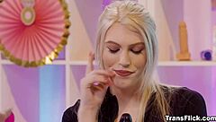 izzy wilde fucks horny female with toys at wedding expo booth