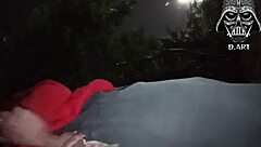 Batendo uma na rua vem beber meu gozo quentinho na sua boca