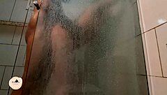 Dotado Fucks Milf Hard In Shower