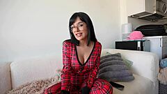 A sexy goth girl practiced oral on her friend