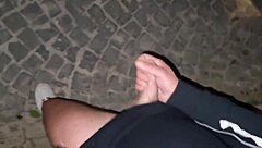 L'uomo spying sulla ex, affamato di amoroso ardore