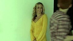 A hot woman with a ginger hair, housewife, is fucking in her house