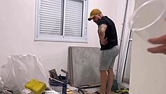 Brought bricklayer to apartment for wet pussy