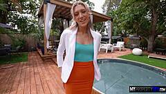 Hot Realtor Expresses Gratitude To Friend For Opportunity