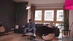 Wow, this teen beauty seduces an older guy for assfucking! 😍