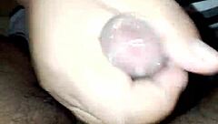 Amateur masturbates to the maximum intensity