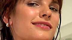 yo, czech babe demi allen looking hot in the bathtub