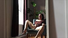 Milf Babe Fingers Her Pussy to Orgasm in Homemade Solo Video