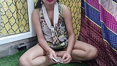 Desi hottie Saraa’s intense ass and pussy action