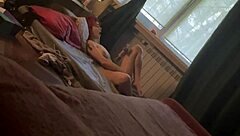 Girlfriend craves sex, lacking finger fucking and passion