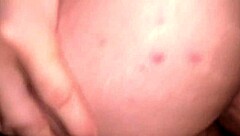 is this foda gostosa with her?