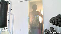 Fitness Milf Babe Lisa Ann at the Gym with Big Tits