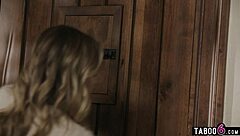 Kidney Donor Surprises Blonde Anna Claire Clouds