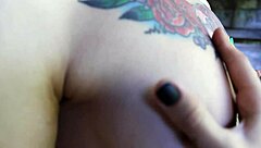 The sexiest fitness routine outdoors