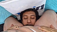 I see this novinha cachorra shakin' and cumming on black dick