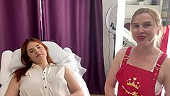 Сугарнадия показва на млада 18+ руска кучка Ритафокс как правилно да си обръсне путката