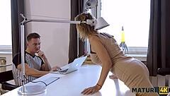 i invited the repairman over and he nailed my mature blonde body so amazingly