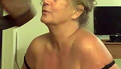 Mature Granny Takes BBC Facial Cumshot Surprisingly Well