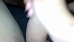 mi mucama me hace una rica paja mientras veo porno?