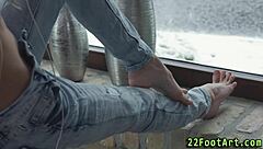 Petite babe gives footjob leading to cumshot 😍