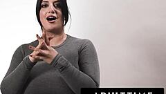 sarah arabic shows how women orgasm with big natural tits