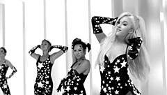 ariana grande shows her cute tongue in sexy focus 😍