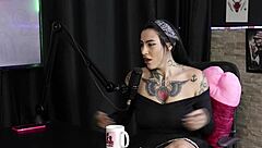 Teve a polêmica de seu cu engolir um plug g sente tesão no pé começou menage nova gostou de fazer dp com pau grande e o que ama no sexo - lexi mallet sheer red