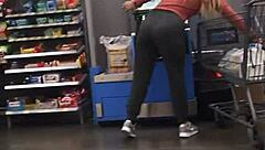 blonde milf nice ass in spandex