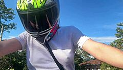 Recogi un Cliente de Didi Sin Sosten y Se Dio Cuenta de Mis Grandes Tetas