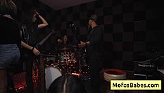 Nia Bleu Seduces Sound Engineer For Blowjob