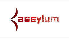 Rebel Rhyder lubes buttplug with hot sauce for anal submission.