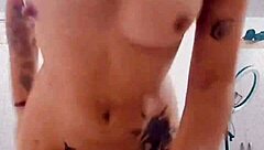 Hot teen 18+ shows off in public while masturbating outdoors!